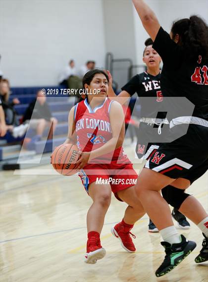 Thumbnail 1 in West vs. Ben Lomond (South Mountain Holiday Classic) photogallery.