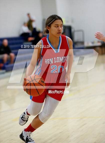 Thumbnail 3 in West vs. Ben Lomond (South Mountain Holiday Classic) photogallery.