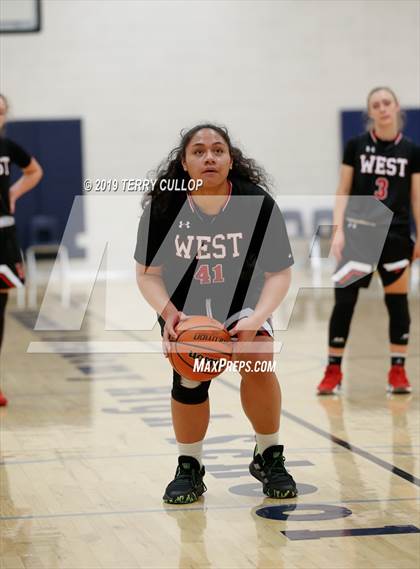 Thumbnail 2 in West vs. Ben Lomond (South Mountain Holiday Classic) photogallery.