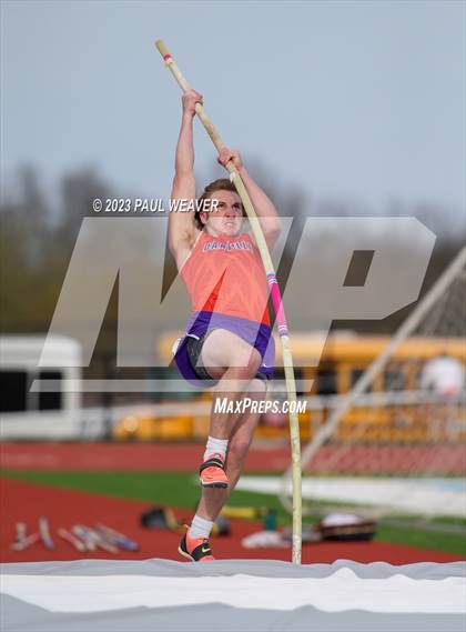 Thumbnail 1 in Danville, Meadowbrook Christian @ Midd-West (boys events) photogallery.