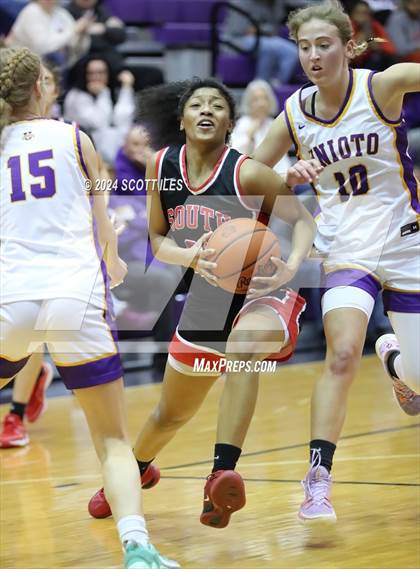 Thumbnail 3 in Westerville South @ Unioto (Classic in the City) photogallery.