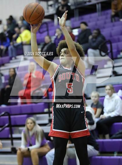 Thumbnail 1 in Westerville South @ Unioto (Classic in the City) photogallery.