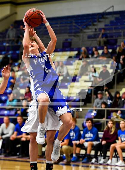 Thumbnail 1 in Krum vs. Peaster photogallery.