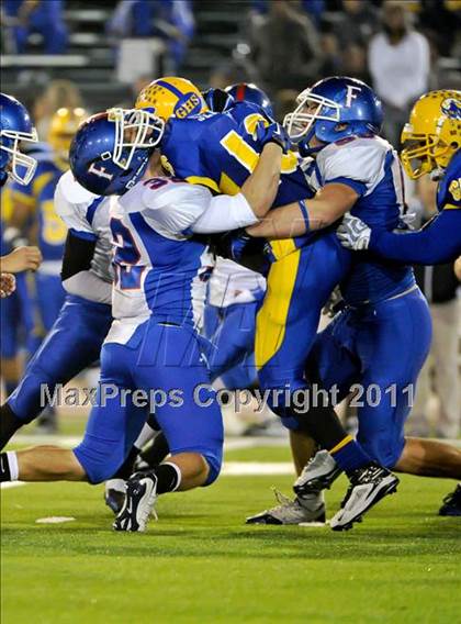 Thumbnail 2 in Grant vs. Folsom (CIF SJS D2 Final) photogallery.