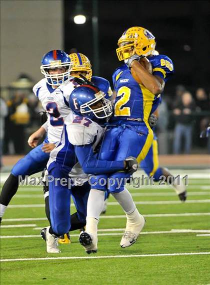 Thumbnail 3 in Grant vs. Folsom (CIF SJS D2 Final) photogallery.
