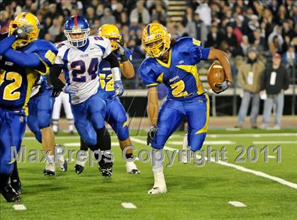 Thumbnail 3 in Grant vs. Folsom (CIF SJS D2 Final) photogallery.