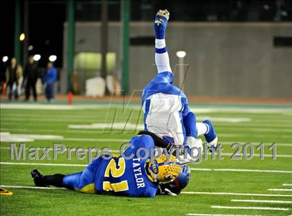 Thumbnail 3 in Grant vs. Folsom (CIF SJS D2 Final) photogallery.