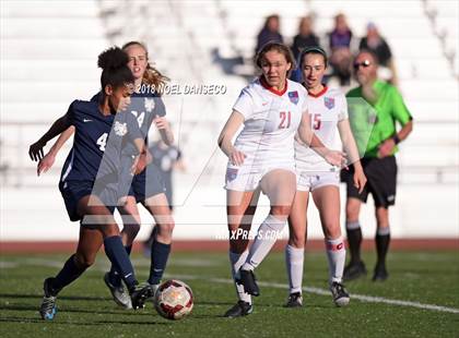 Thumbnail 2 in St. Ignatius vs. Carlmont (CIF CCS D1 Playoff) photogallery.