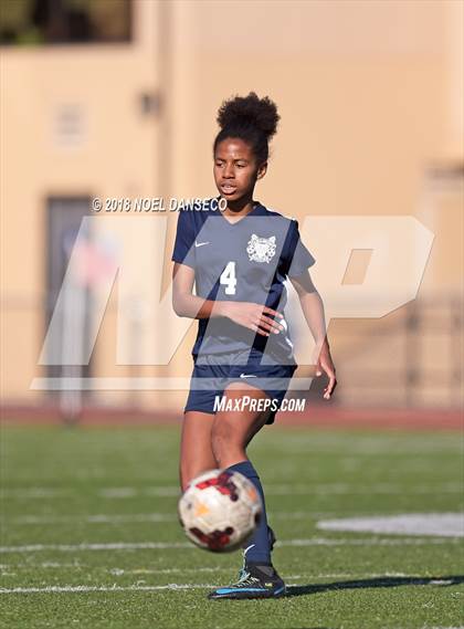 Thumbnail 1 in St. Ignatius vs. Carlmont (CIF CCS D1 Playoff) photogallery.