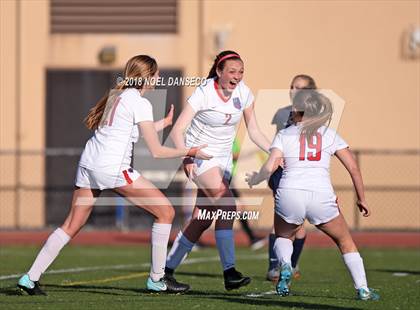 Thumbnail 1 in St. Ignatius vs. Carlmont (CIF CCS D1 Playoff) photogallery.