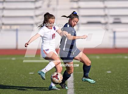 Thumbnail 1 in St. Ignatius vs. Carlmont (CIF CCS D1 Playoff) photogallery.