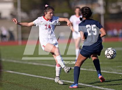 Thumbnail 2 in St. Ignatius vs. Carlmont (CIF CCS D1 Playoff) photogallery.