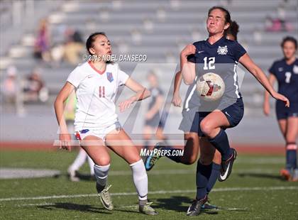 Thumbnail 3 in St. Ignatius vs. Carlmont (CIF CCS D1 Playoff) photogallery.