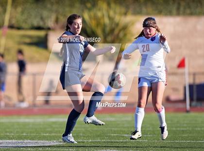 Thumbnail 3 in St. Ignatius vs. Carlmont (CIF CCS D1 Playoff) photogallery.