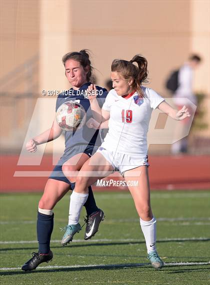 Thumbnail 3 in St. Ignatius vs. Carlmont (CIF CCS D1 Playoff) photogallery.