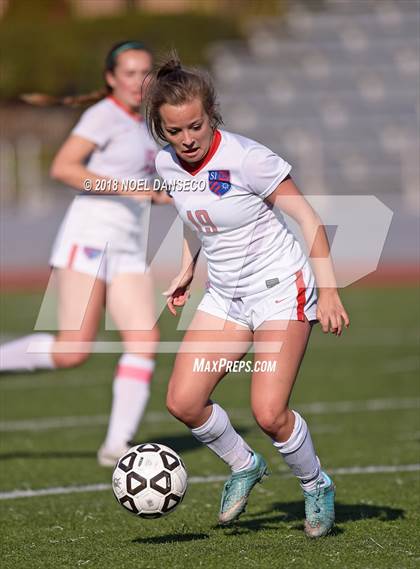 Thumbnail 3 in St. Ignatius vs. Carlmont (CIF CCS D1 Playoff) photogallery.