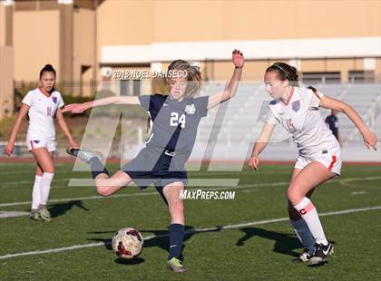 Thumbnail 3 in St. Ignatius vs. Carlmont (CIF CCS D1 Playoff) photogallery.