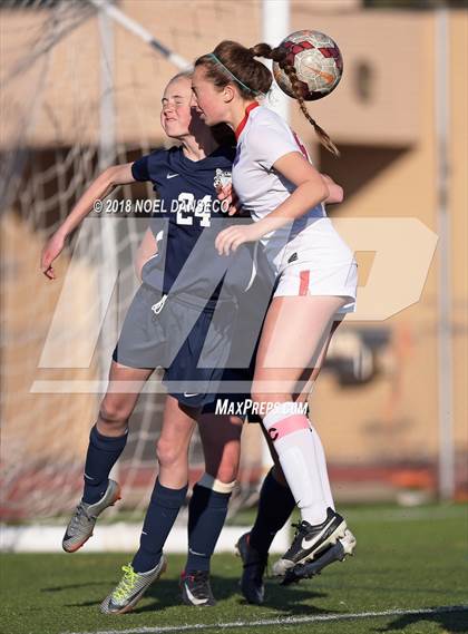 Thumbnail 3 in St. Ignatius vs. Carlmont (CIF CCS D1 Playoff) photogallery.