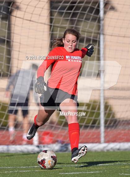 Thumbnail 2 in St. Ignatius vs. Carlmont (CIF CCS D1 Playoff) photogallery.