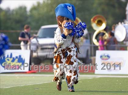 Thumbnail 2 in Walnut Hills vs. Wyoming (Skyline Chili Crosstown Showdown) photogallery.