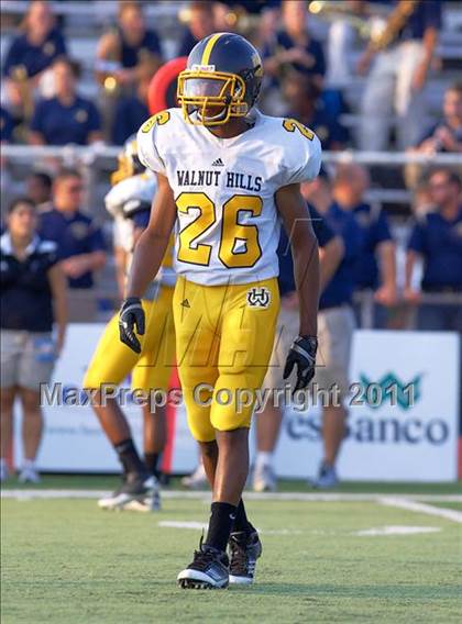 Thumbnail 2 in Walnut Hills vs. Wyoming (Skyline Chili Crosstown Showdown) photogallery.