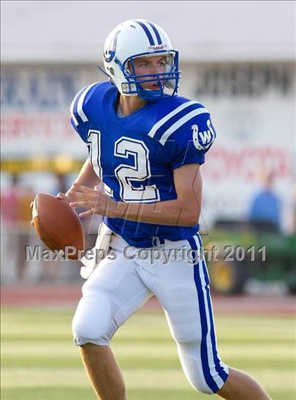 Thumbnail 2 in Walnut Hills vs. Wyoming (Skyline Chili Crosstown Showdown) photogallery.
