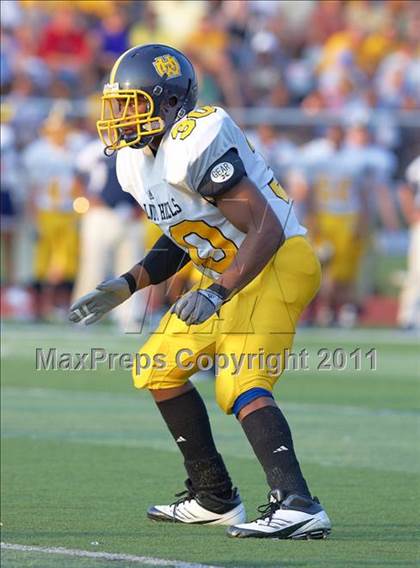 Thumbnail 2 in Walnut Hills vs. Wyoming (Skyline Chili Crosstown Showdown) photogallery.