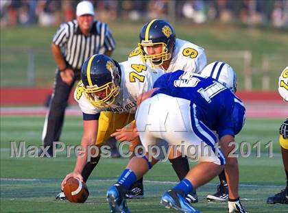 Thumbnail 2 in Walnut Hills vs. Wyoming (Skyline Chili Crosstown Showdown) photogallery.