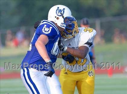 Thumbnail 2 in Walnut Hills vs. Wyoming (Skyline Chili Crosstown Showdown) photogallery.
