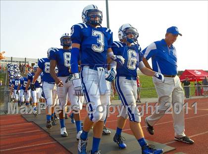 Thumbnail 1 in Walnut Hills vs. Wyoming (Skyline Chili Crosstown Showdown) photogallery.
