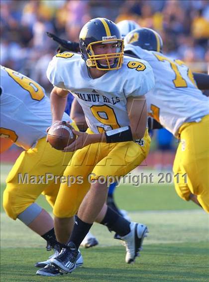 Thumbnail 2 in Walnut Hills vs. Wyoming (Skyline Chili Crosstown Showdown) photogallery.
