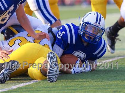 Thumbnail 2 in Walnut Hills vs. Wyoming (Skyline Chili Crosstown Showdown) photogallery.
