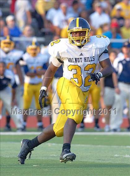 Thumbnail 3 in Walnut Hills vs. Wyoming (Skyline Chili Crosstown Showdown) photogallery.