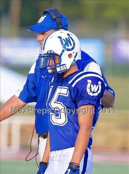 Thumbnail 3 in Walnut Hills vs. Wyoming (Skyline Chili Crosstown Showdown) photogallery.