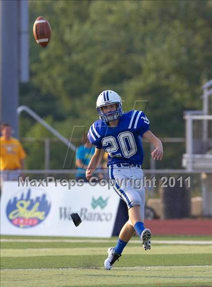 Thumbnail 1 in Walnut Hills vs. Wyoming (Skyline Chili Crosstown Showdown) photogallery.