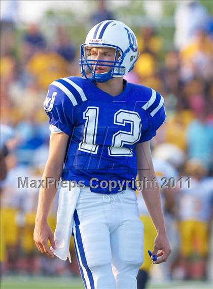 Thumbnail 2 in Walnut Hills vs. Wyoming (Skyline Chili Crosstown Showdown) photogallery.