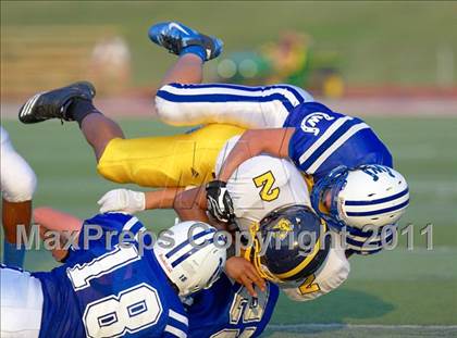Thumbnail 1 in Walnut Hills vs. Wyoming (Skyline Chili Crosstown Showdown) photogallery.