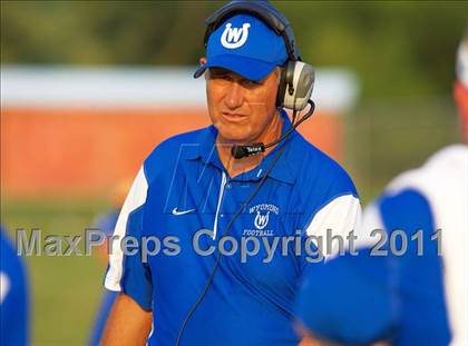 Thumbnail 3 in Walnut Hills vs. Wyoming (Skyline Chili Crosstown Showdown) photogallery.