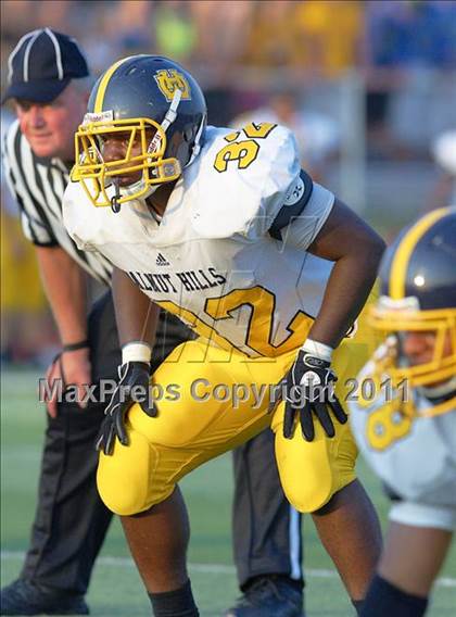 Thumbnail 2 in Walnut Hills vs. Wyoming (Skyline Chili Crosstown Showdown) photogallery.