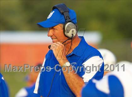 Thumbnail 1 in Walnut Hills vs. Wyoming (Skyline Chili Crosstown Showdown) photogallery.