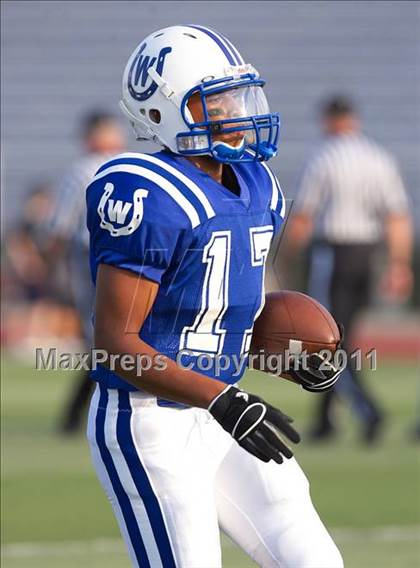 Thumbnail 3 in Walnut Hills vs. Wyoming (Skyline Chili Crosstown Showdown) photogallery.