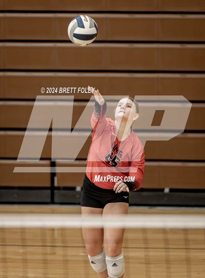 Thumbnail 2 in Bellevue West @ Lincoln High photogallery.