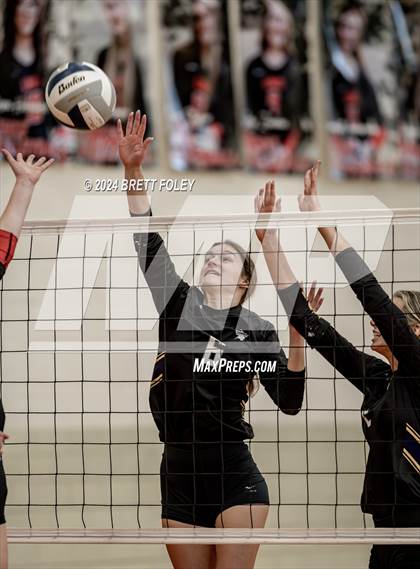 Thumbnail 1 in Bellevue West @ Lincoln High photogallery.