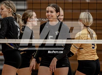Thumbnail 2 in Bellevue West @ Lincoln High photogallery.