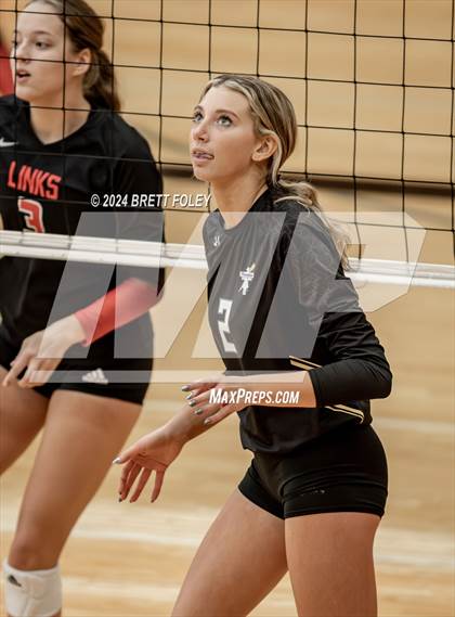 Thumbnail 3 in Bellevue West @ Lincoln High photogallery.