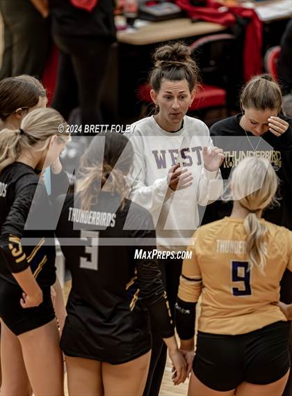 Thumbnail 2 in Bellevue West @ Lincoln High photogallery.
