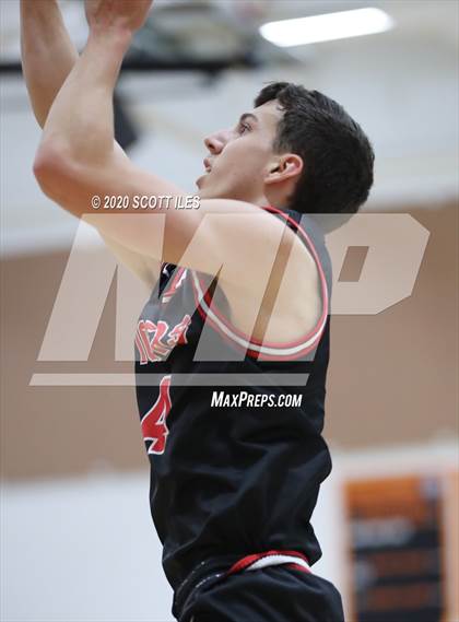 Thumbnail 2 in Circleville vs Amanda-Clearcreek photogallery.