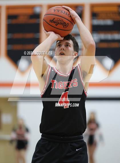 Thumbnail 1 in Circleville vs Amanda-Clearcreek photogallery.