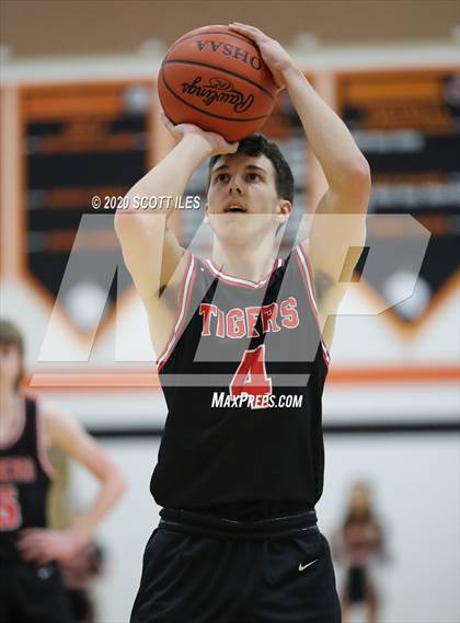 Thumbnail 3 in Circleville vs Amanda-Clearcreek photogallery.