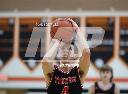 Thumbnail 3 in Circleville vs Amanda-Clearcreek photogallery.